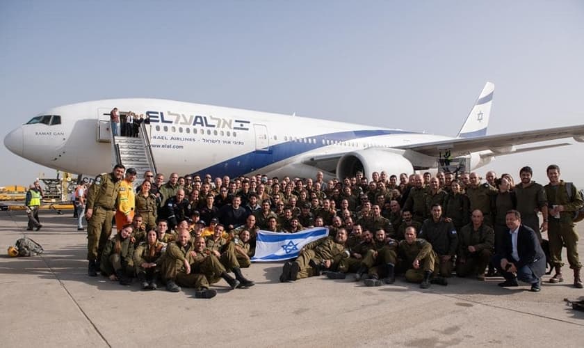 Comitiva do IDF está no Brasil com 136 integrantes para cooperar com o resgate a vítimas em Brumadinho. (Foto: Twitter/IDF).