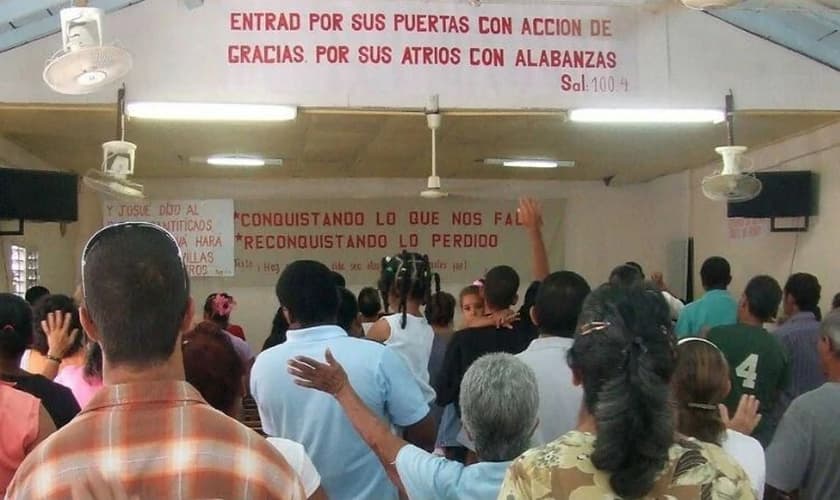 Cristãos cubanos são perseguidos pelo governo comunista. (Foto: Portas Abertas)