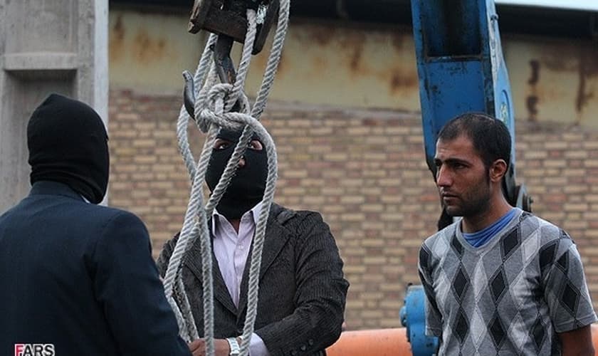 Execução pública no Irã. (Foto: Wikimedia Commons)