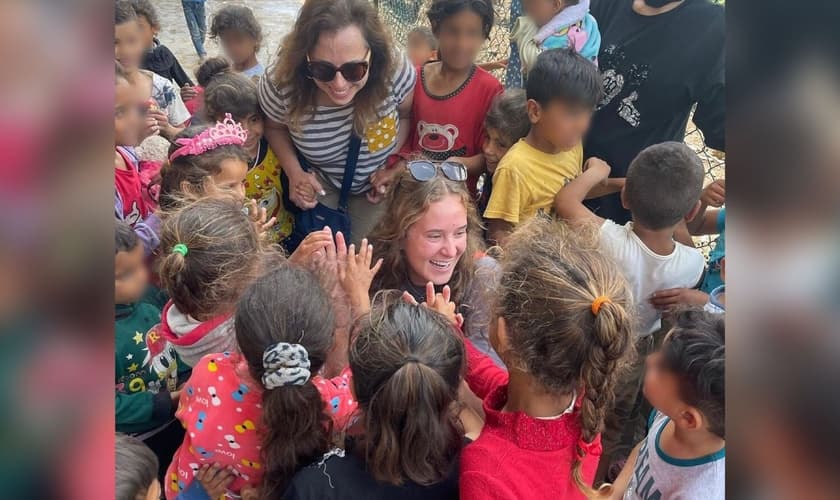 Crianças que fazem parte dos projetos da missão no Líbano. (Foto: Reprodução/Instagram/Heart for Lebanon)