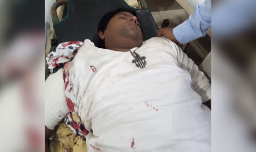 O reverendo Eleazar Sidhu foi baleado em Jaranwala, Paquistão. (Foto: Akmal Bhatti/Morning Star News)