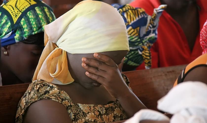 Cristãos são chicoteados por realizarem culto no Níger. (Foto representativa: Portas Abertas)