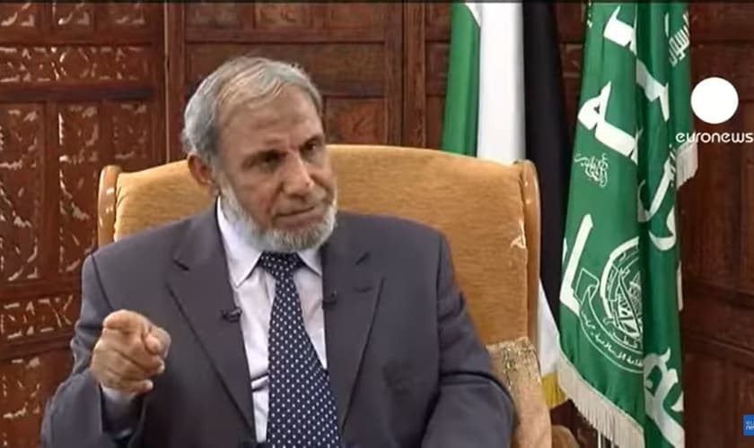 Mahmoud al-Zahar, um dos comandantes do grupo terrorista Hamas. (Captura de tela/YouTube Euronews). 