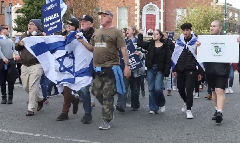 Protesto pró-Israel na Irlanda. (Foto: Ireland Israel Alliance)