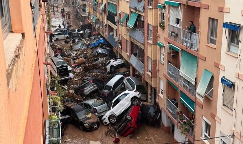 Enchentes são consideradas as piores do século. (Foto: X/inmuxii)