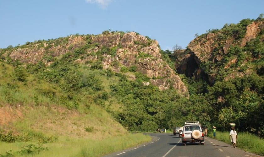 Estrada em Benin. (Foto: Imagem ilustrativa/Wikimedia Commons/Martin Wegmann).