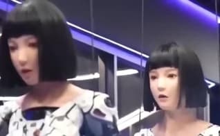 Robôs humanoides chineses. (Captura de tela: YouTube Olhar Digital)