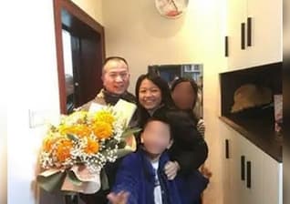 Li Yingqiang, sua esposa Zhang Xinyu e seus filhos. (Foto: Reprodução/ChinaAid)