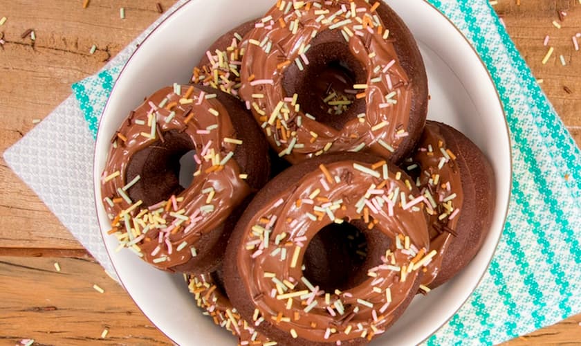 donuts de chocolate com nutella
