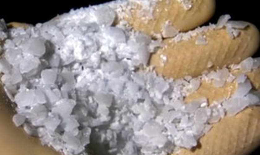 Soda cáustica foi usada para acelerar a decomposição