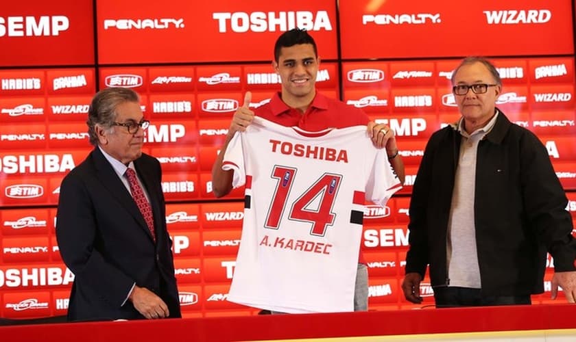 Alan Kardec usará no Tricolor o mesmo número 14 que vestia no rival Palmeiras