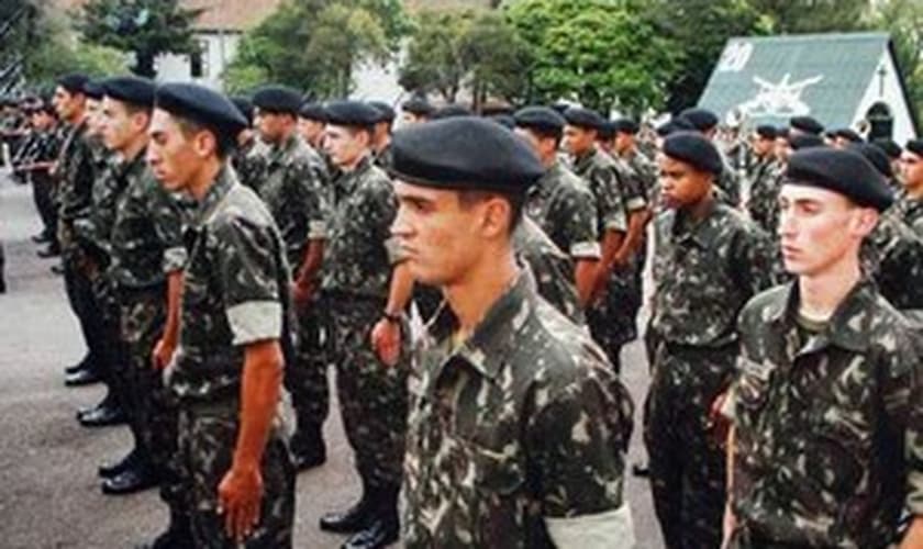 Soldados da Escola de Sargentos das Armas (EsSA)