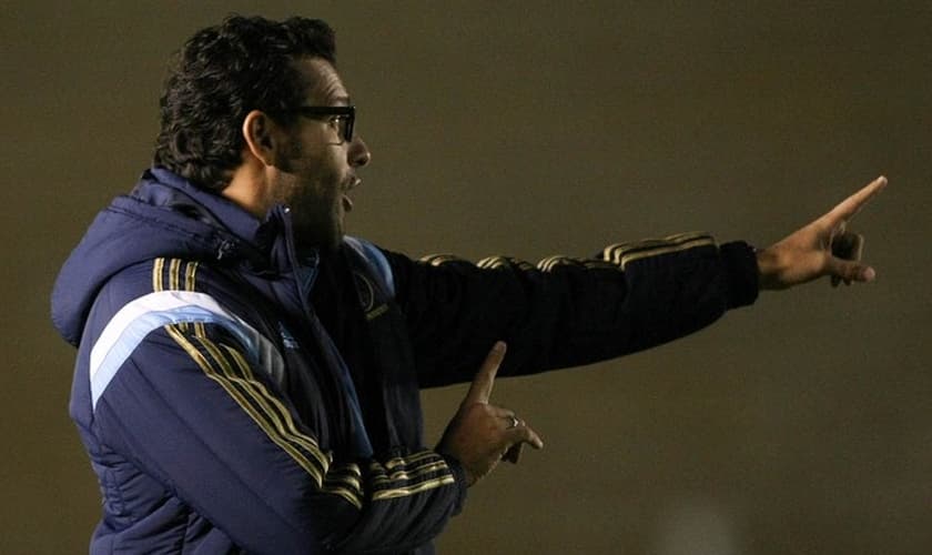 Alberto Valentim perdeu o segundo jogo seguido no comando do Verdão