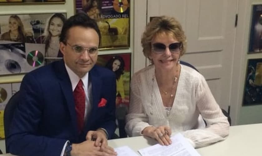 Pr. Samuel Ferreira (AD Brás) assina contrato com a MK Music