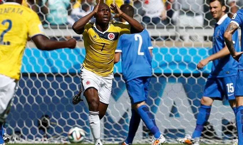 Logo no início do jogo, Armero abriu o placar para a Colômbia, em jogo contra a Grécia, no Mineirão, em Belo Horizonte