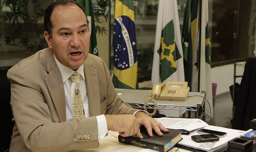 "Eu vou privatizar a Petrobrás", diz Pr. Everaldo em entrevista ao JN