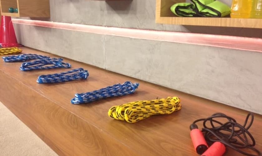 Médico do esporte e educadora física deram dicar de exercícios nesta sexta-feira