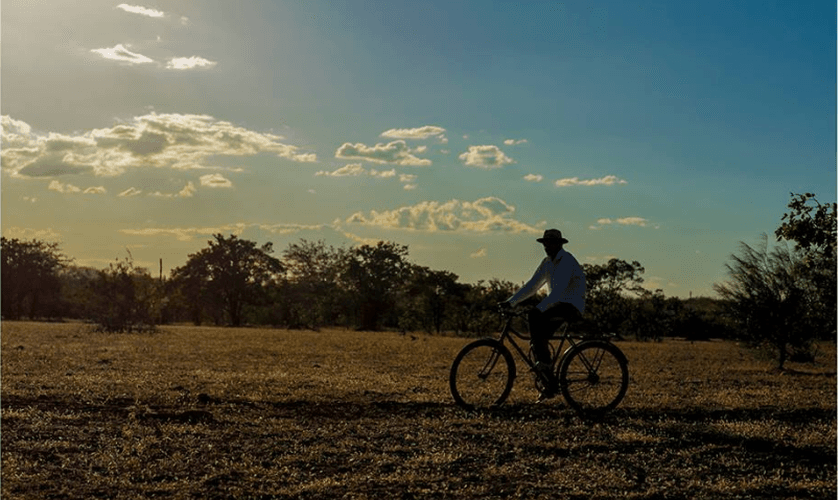 Pedalando no Sertão _ documentário