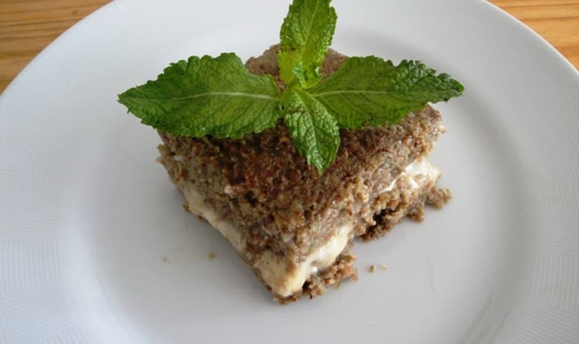 Quibe assado recheado com muçarela