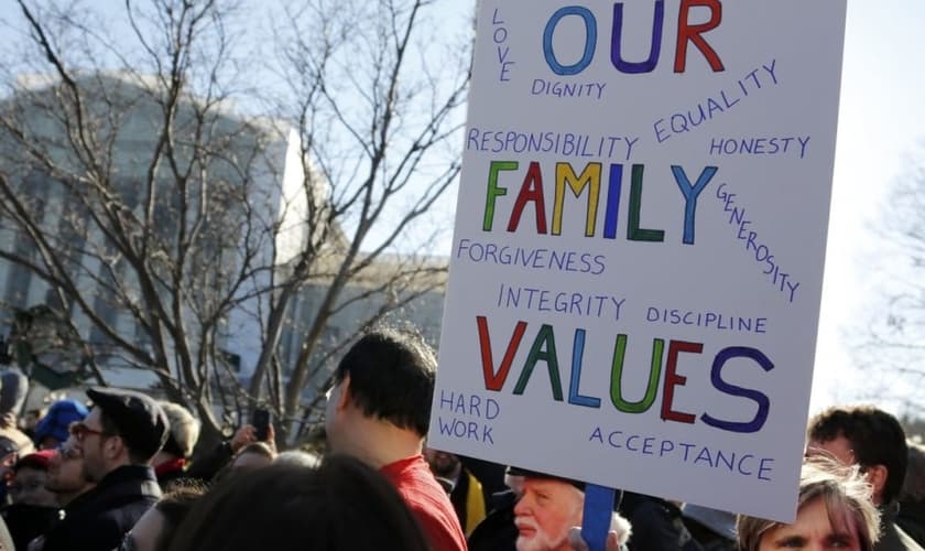 Pesquisa: Cristãos que apoiam casamento gay são mais permissivos em outras questões morais