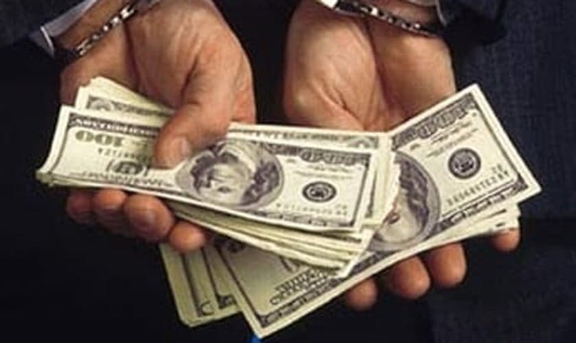 O que os cristãos devem fazer diante de um governo corrupto?