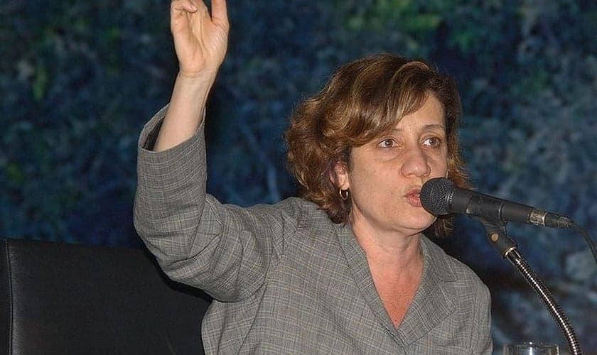 Jornalista conta que foi torturada com cobra pela ditadura