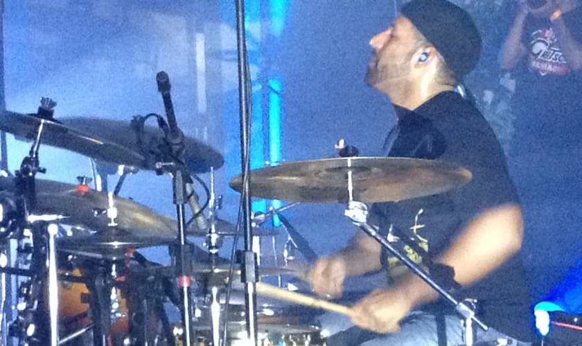 Alexandre Aposan: "Deus me deu este talento para levar a Palavras através dos tambores"