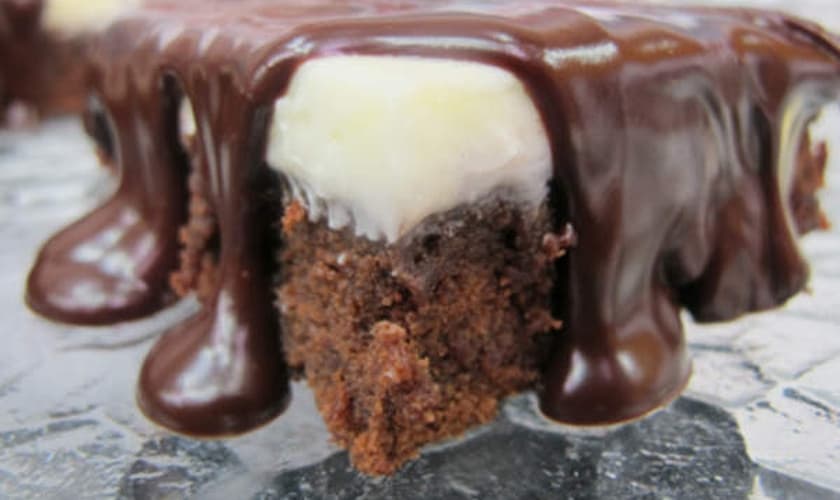 Brownie de Capuccino com Calda