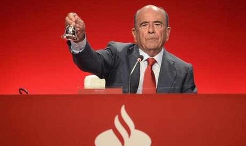 Emilio Botín, presidente do Banco Santander, durante uma reunião com acionistas do banco