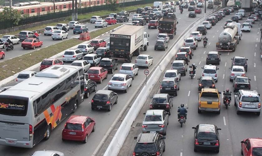 Trânsito na marginal Pinheiros, em São Paulo