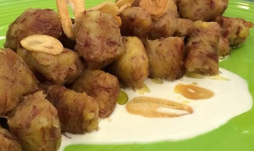 Nhoque de Banana da Terra Rápido com Molho de Alho