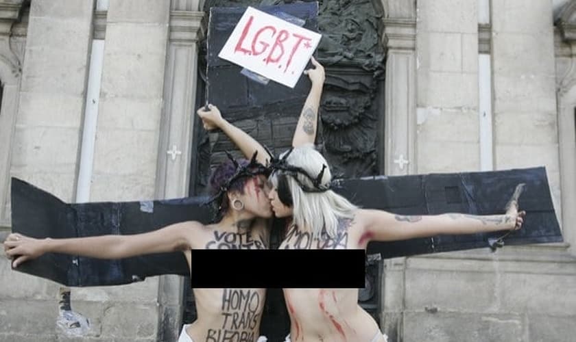 Petição propõe criminalização do mau uso de símbolos religiosos