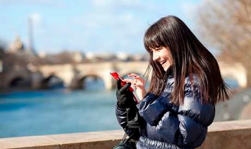 Aplicativos para tablets e smartphones podem tornar sua viagem mais simples e divertida