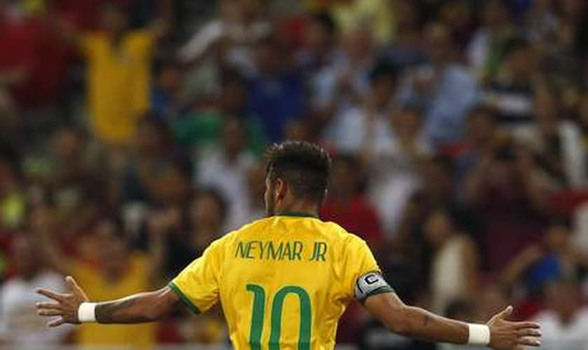 Camisa 10 e capitão, Neymar chegou a 40 gols pela Seleção e ultrapassou Bebeto