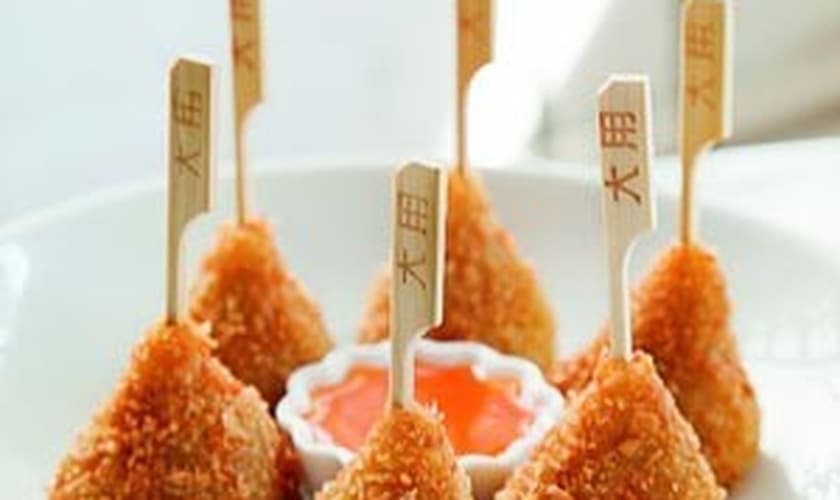 Coxinha com massa de mandioca