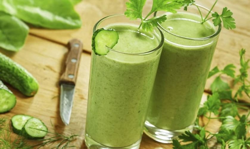 Confira como entrar em uma dieta detox sem neura.