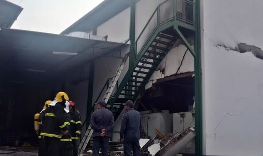 Pelo menos 25 pessoas foram socorridas com ferimentos para hospital em Pouso Alegre