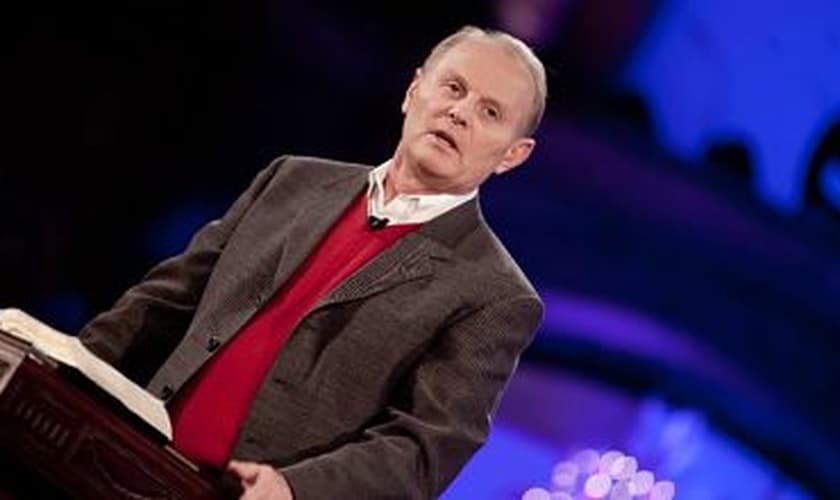 Pastor de Houston (EUA) pede que nova medida sobre sermões seja investigada