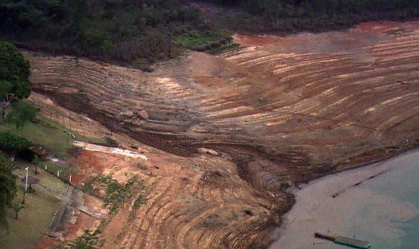 Um dos seis reservatórios do Cantareira chegou ao nível operacional zero