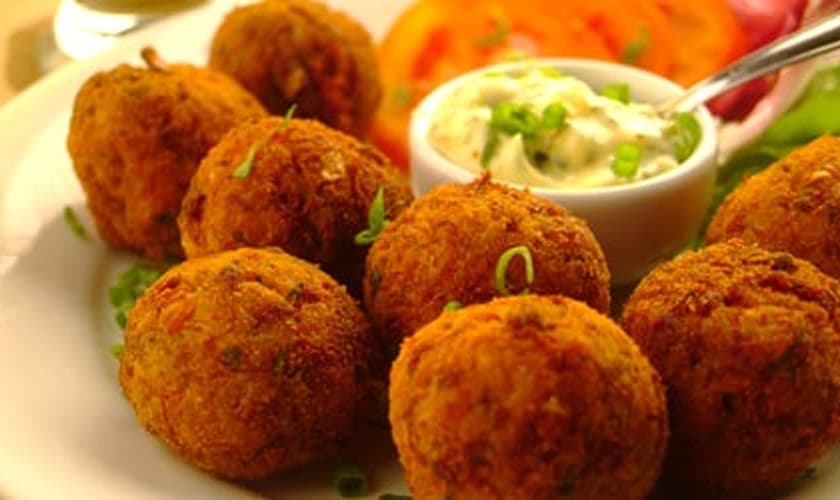 Bolinho de arroz com carne