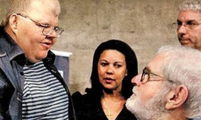 Rafael em encontro com o pai durante lançamento