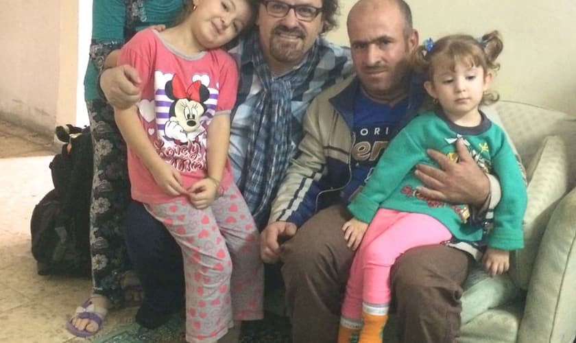 Asaph Borba e refugiados