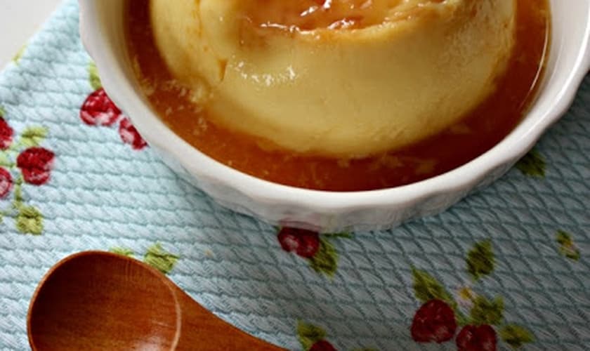 Pudim de caneca no microondas