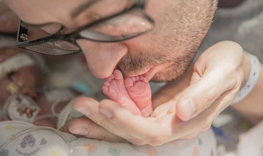 Chris Pico_incubadora