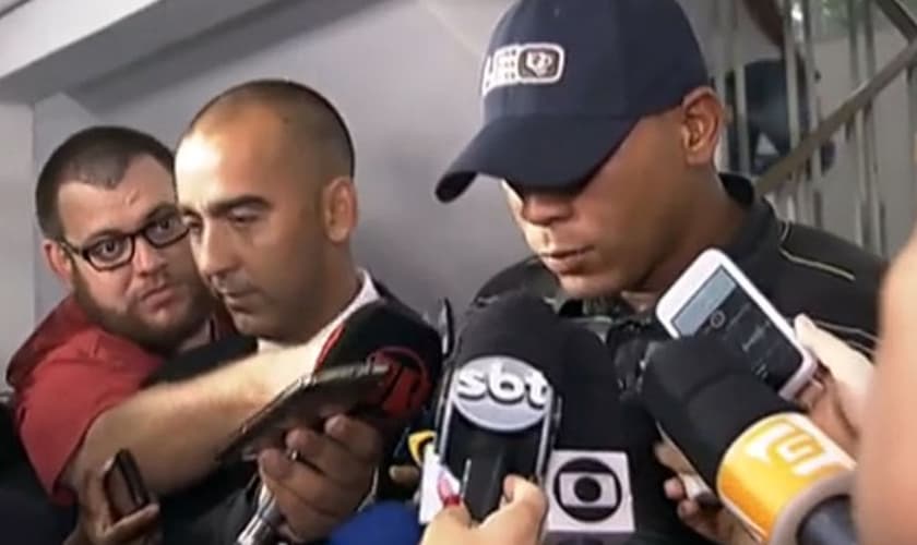 Homem que atropelou 16 pessoas na saída de igreja em SP se entrega à polícia e pede desculpas