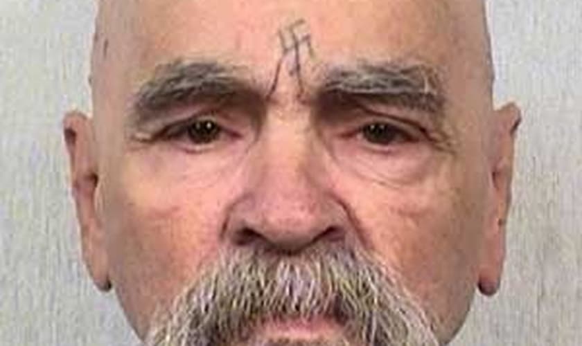 Charles Manson, em imagem de outubro deste ano 2014, fornecida pelo Departamento de Correções da Califórnia. (Foto: California Department of Corrections / Via AP Photo)