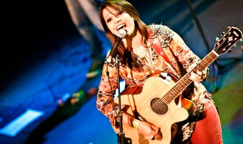 Lorena Chaves participará do evento beneficente "Café & Chocolate", em MG