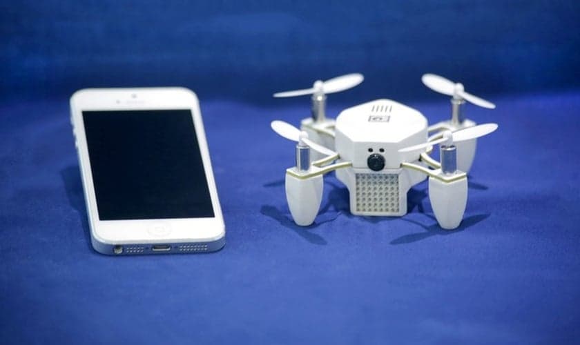 Drone é capaz de voar sozinho e tirar selfies do usuário (foto: Reprodução/Kickstarter)