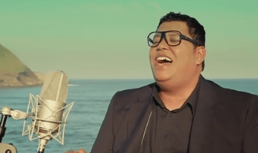 "Por várias vezes me peguei chorando", diz Anderson Freire sobre gravação de seu novo DVD