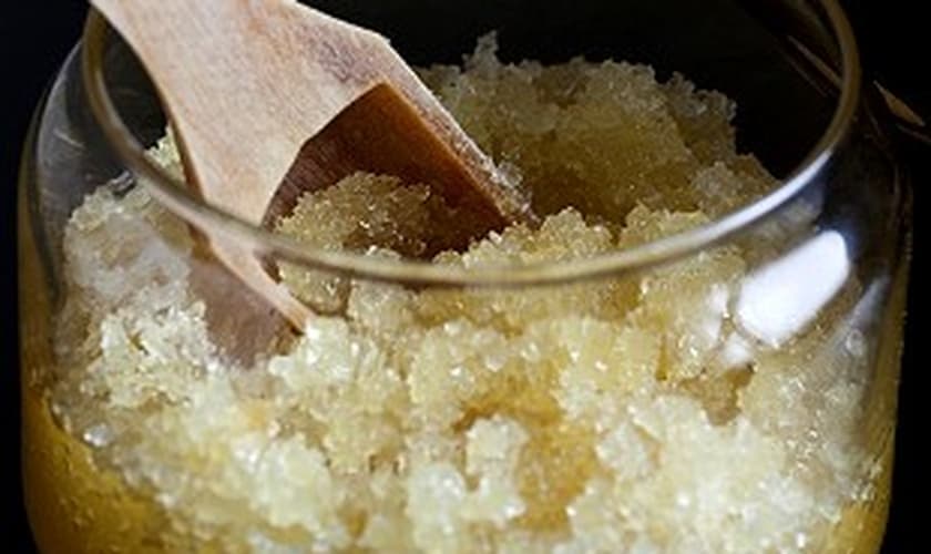 esfoliação caseira para boca